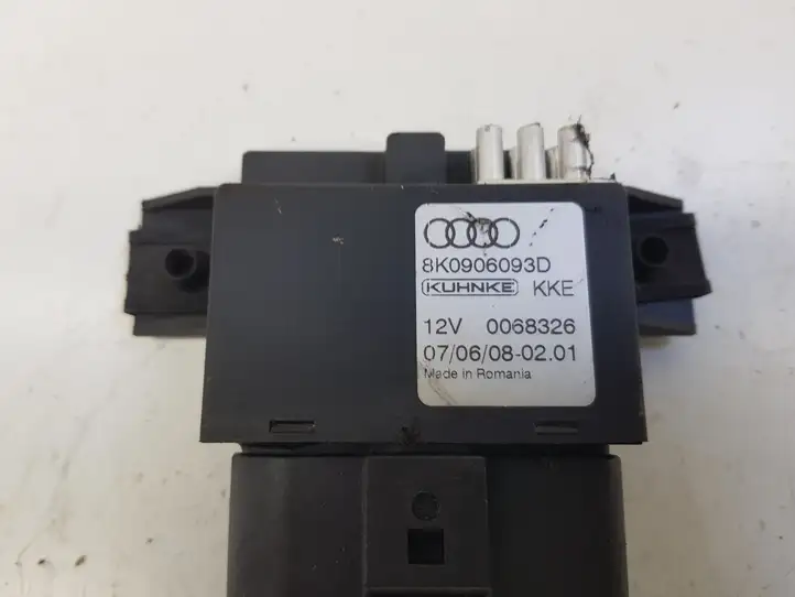Audi A4 S4 B8 8K (2007 - 2011) 8K0906093D Реле насоса горючего — фото 2