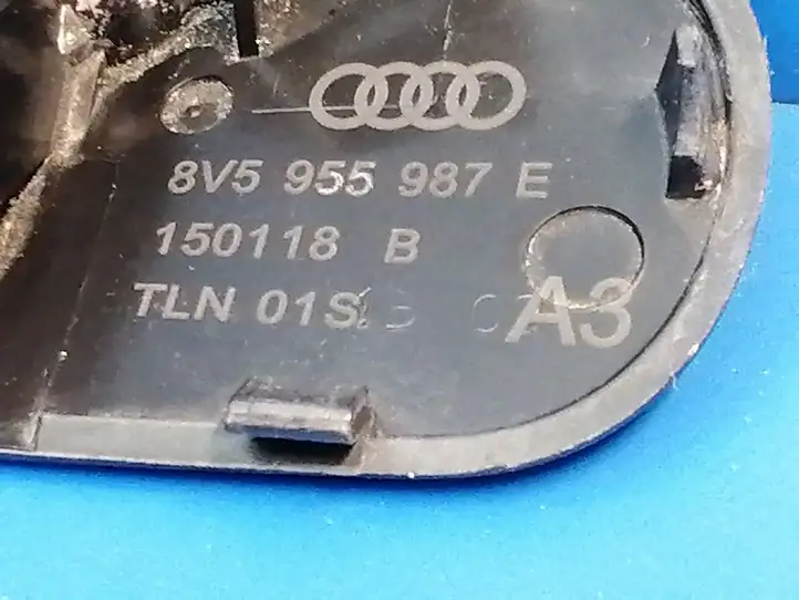 Audi A3/S3 8V (2012 - 2016) 8V5955987E Форсунка омывателя лобового стекла — фото 6