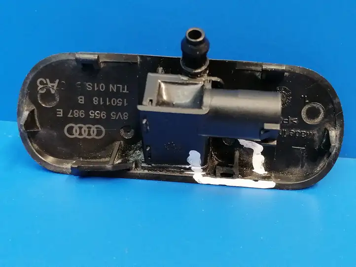 Audi A3/S3 8V (2012 - 2016) 8V5955987E Форсунка омывателя лобового стекла — фото 8