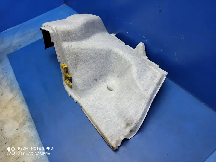Lexus IS 220D-250-350 (2005 - 2010) Боковая панель — фото 6