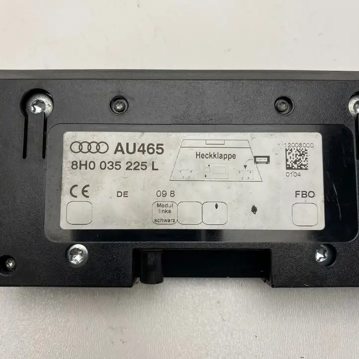 Audi A4 S4 B7 8E 8H (2004 - 2009) 8H0035225L Усилитель антенны — фото 2