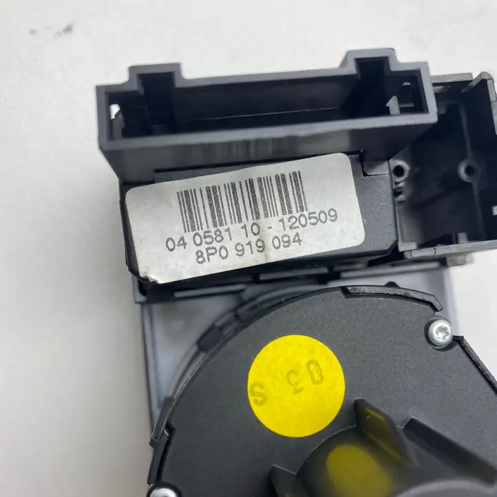 Audi A3/S3 8P (2008 - 2013) 8P2941531BB Включатель фонарей — фото 3