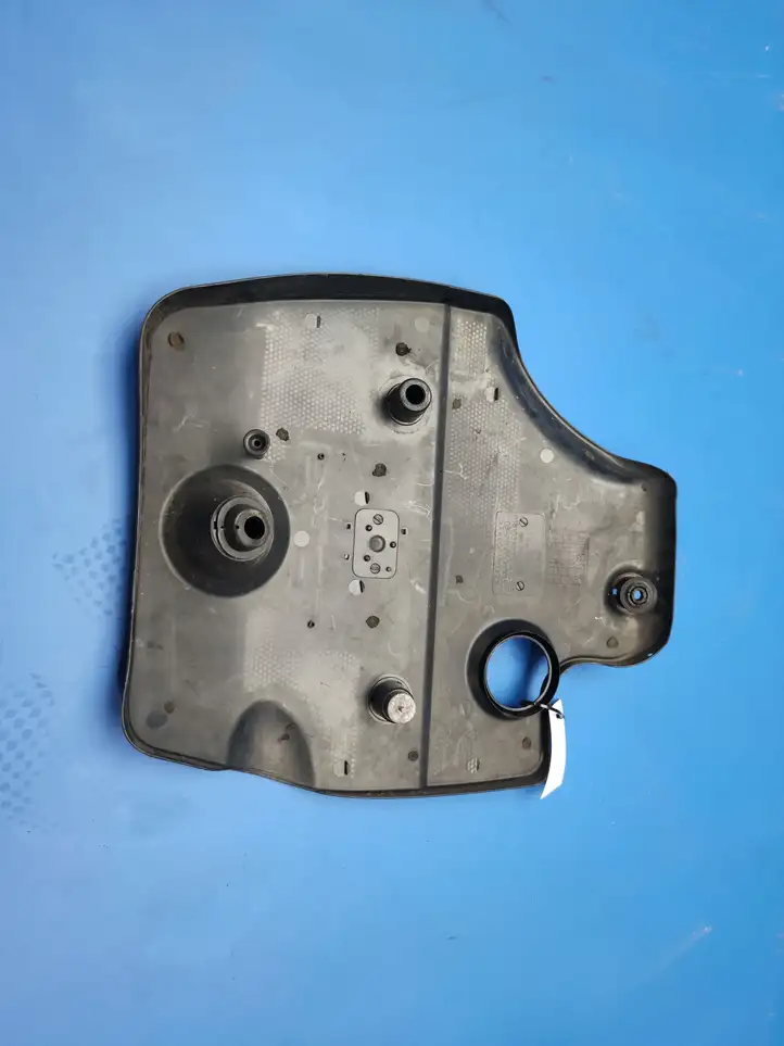 Volkswagen Golf IV (1998 - 2005) 012784A Крышка двигателя декоративная — фото 2