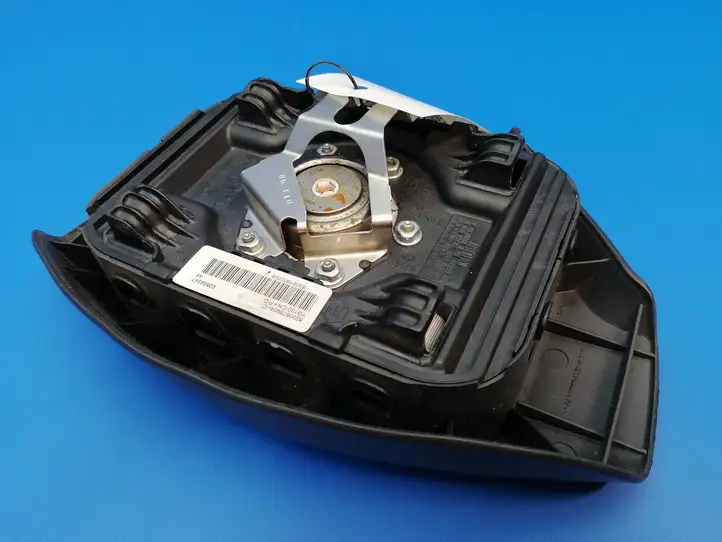 Opel Vivaro (2006 - 2014) 8200676904 Подушка безопасности руля — фото 3