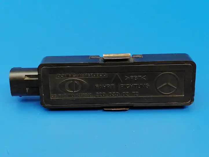 Mercedes-Benz S W220 (1998 - 2006) 2208300272 Датчик света — фото 8