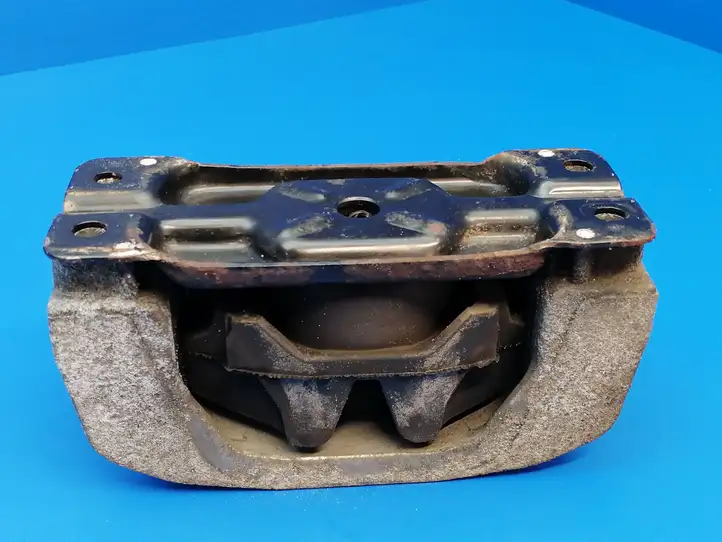 Ford Transit (2006 - 2013) OEM Опора двигателя — фото 9