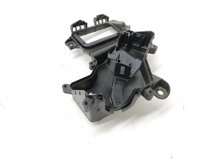 Audi A6 (2004 - 2008)  4F1937575A Крышка ящика предохранителей