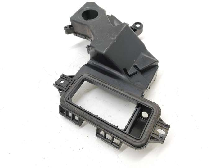 Audi A6 (2004 - 2008)  4F1937575A Крышка ящика предохранителей