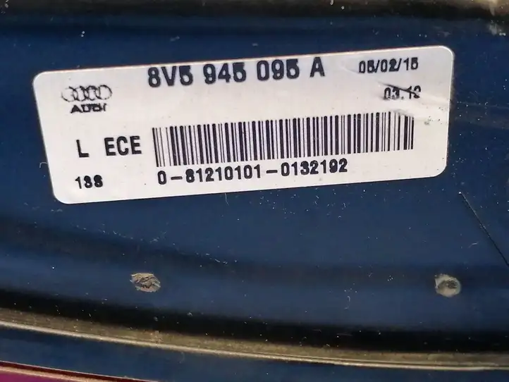 Audi A3/S3 8V (2012 - 2016) 8V5945095A Задний фонарь в кузове — фото 7