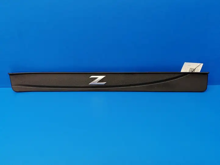 Nissan 370Z (2008 - 2014) 769B01EA0A Внутренняя отделка переднего порога — фото 1