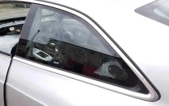 Audi A5 8T 8F (2007 - 2011) 43R000081 Заднее боковое стекло — фото 1