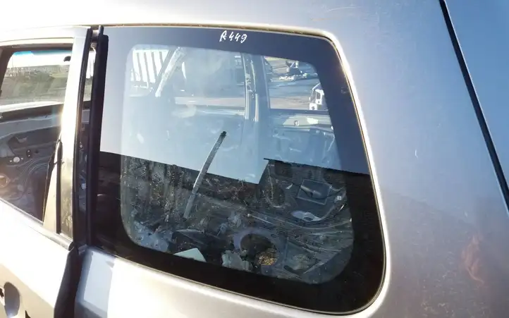 Subaru Forester SH (2008 - 2013) 43R005165 Заднее боковое стекло — фото 1