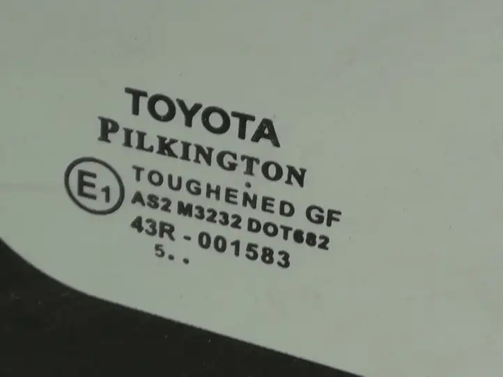 Toyota Corolla E120 E130 (2004 - 2007) AS2 Заднее боковое стекло — фото 2