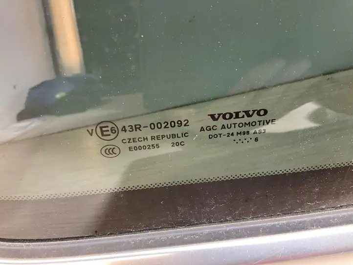 Volvo XC90 (2014 - 2019) 43R002092 Заднее боковое стекло — фото 2