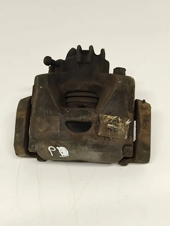 Peugeot 5008 (2013 - 2016)  9688275380 Передний суппорт