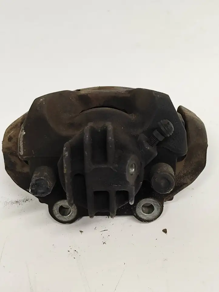 Peugeot 5008 (2013 - 2016)  9688275380 Передний суппорт