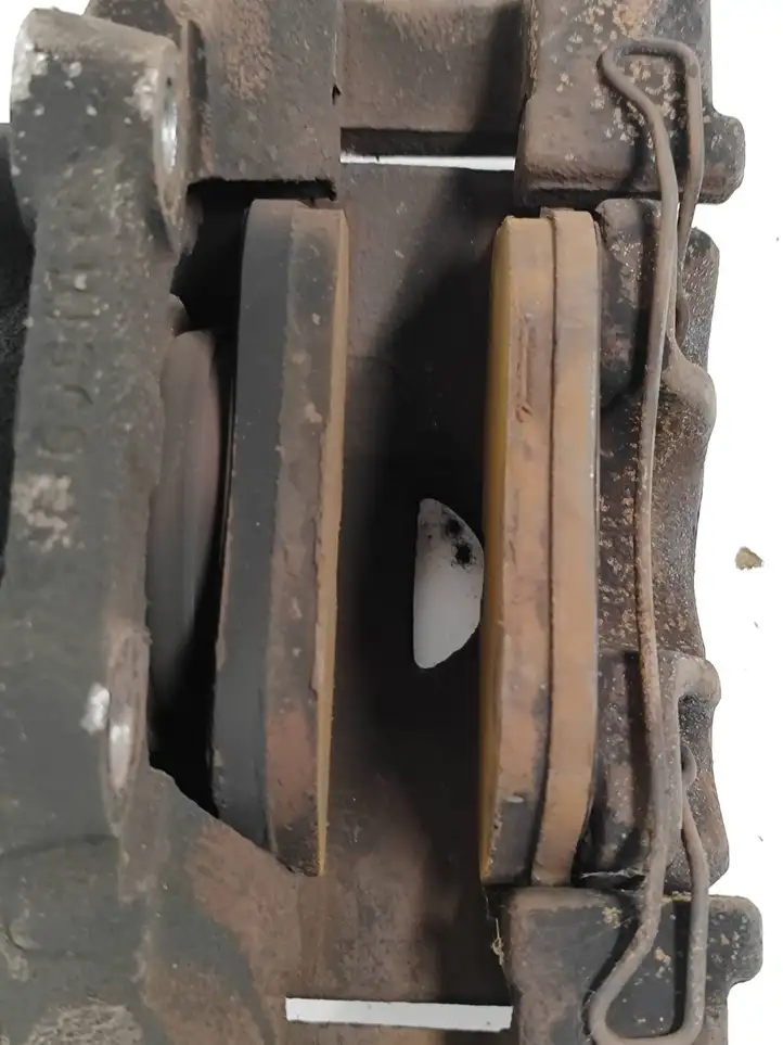 Peugeot 5008 (2013 - 2016)  9688275380 Передний суппорт