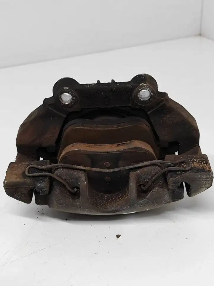 Peugeot 5008 (2013 - 2016)  9688275380 Передний суппорт