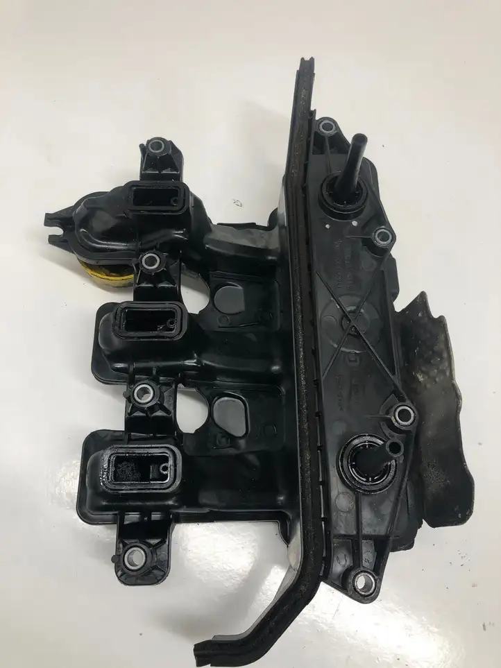 Renault Scenic III - Grand scenic III (2009 - 2016) 118305906R Крышка головки блока цилиндров — фото 3