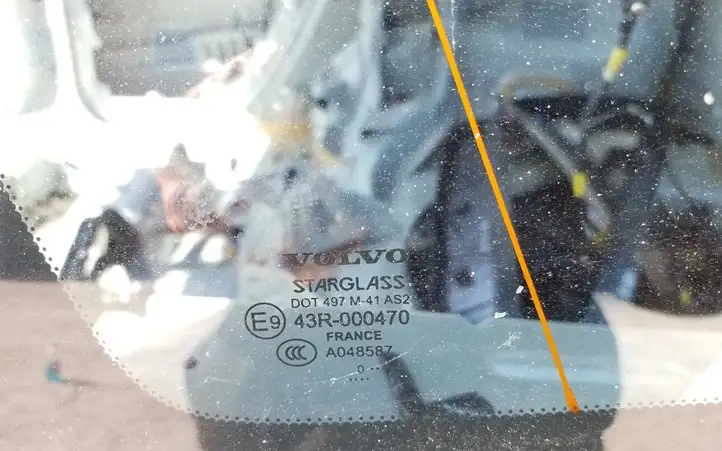 Volvo XC60 (2008 - 2013) 43R000470 Заднее боковое стекло — фото 3