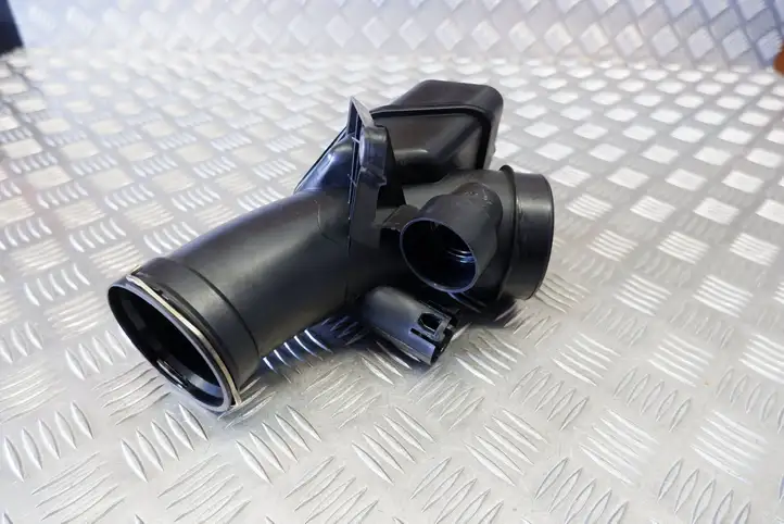 BMW 5 G30 G31 (2016 - ) 8573422 Воздуховоды системы отопления/климатики — фото 1