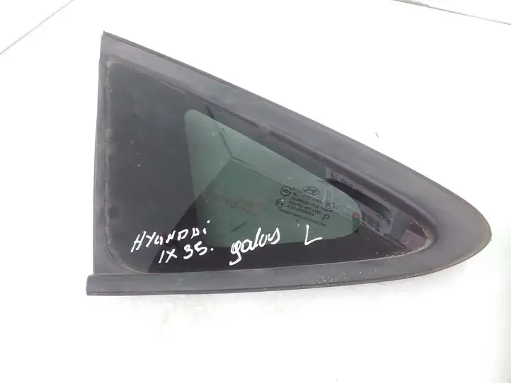 Hyundai ix35 (2009 - 2013) 878102S000 Заднее боковое стекло — фото 1