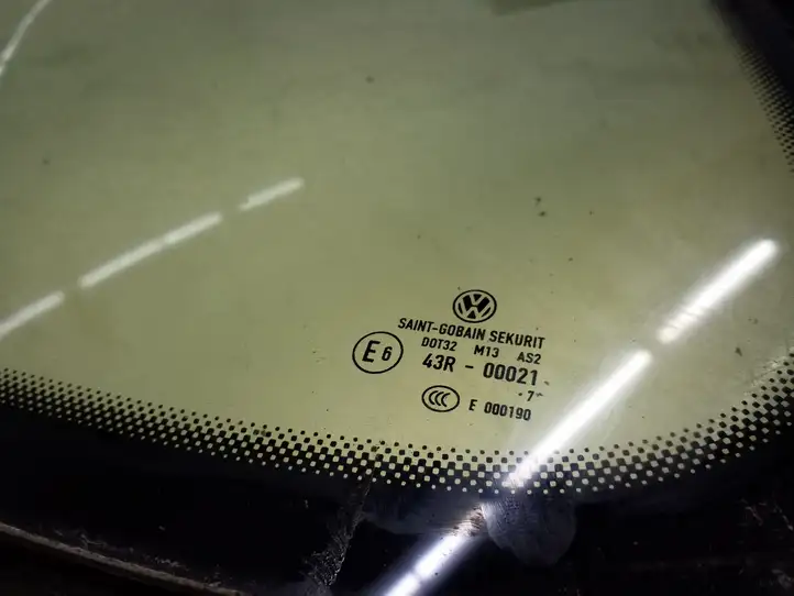 Volkswagen PASSAT B6 (2005 - 2010) AS2 Заднее боковое стекло — фото 2