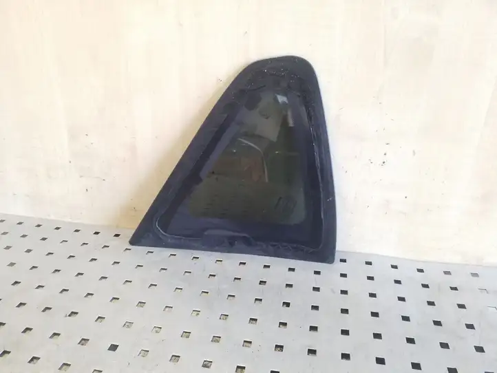 Nissan Qashqai    Заднее боковое стекло кузова