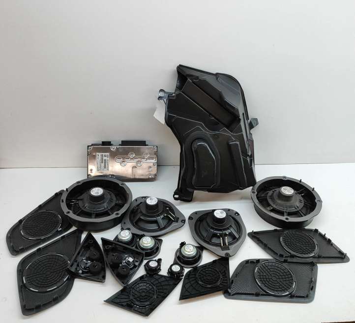 Audi A5 (2011 - 2016)  8F1035223A Комплект звуковой системы