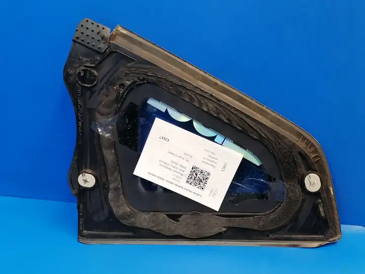 Nissan 370Z (2008 - 2014) 833071EA0A Заднее боковое стекло — фото 10