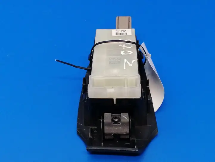 Nissan 370Z (2008 - 2014) 254111ER0A Кнопка стеклоподъемников — фото 10