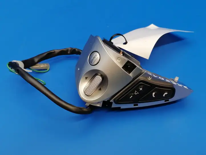Nissan 370Z (2008 - 2014) 255501EL1A Кнопки на рулевом колесе — фото 1