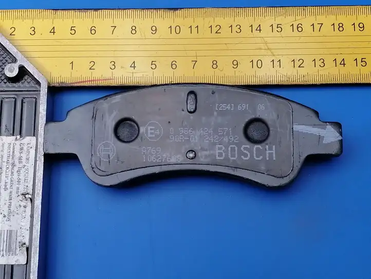 Peugeot 206 (1998 - 2012) 0986424571 Передние тормозные колодки — фото 7