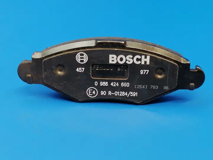 Peugeot 206 (1998 - 2012) 0986424660 Передние тормозные колодки — фото 1