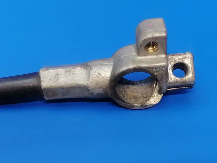 Opel Insignia A (2008 - 2017) 13238742 Плюсовой провод аккумулятора — фото 4