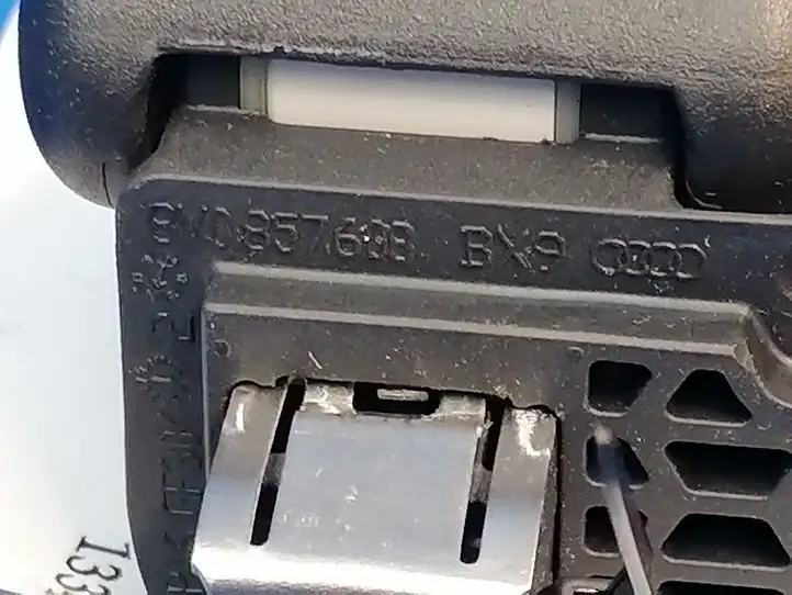 Audi A3/S3 8V (2012 - 2016) 8V0857608 Потолочная ручка задняя — фото 8