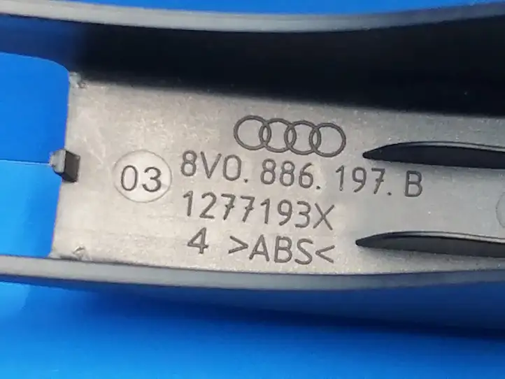 Audi A3/S3 8V (2012 - 2016) 8V0886197B Прочие детали салона — фото 4