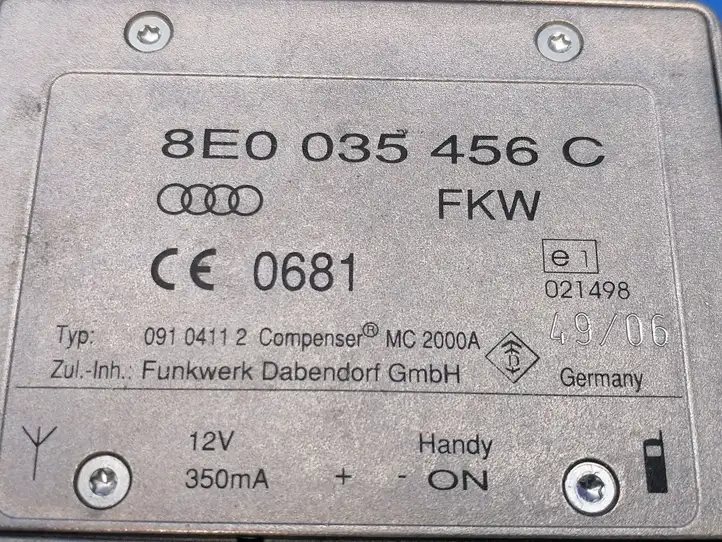 Audi A6 S6 C6 4F (2004 - 2008) 8E0035456C Усилитель антенны — фото 3