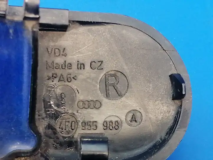 Audi A6 S6 C6 4F (2004 - 2008) 4F0955988 Форсунка омывателя лобового стекла — фото 2