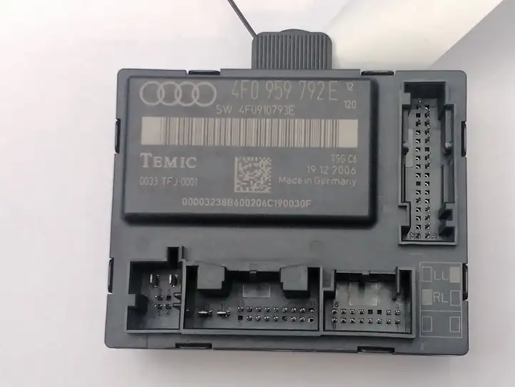 Audi A6 S6 C6 4F (2004 - 2008) 4F0959792E Блок управления дверью — фото 2