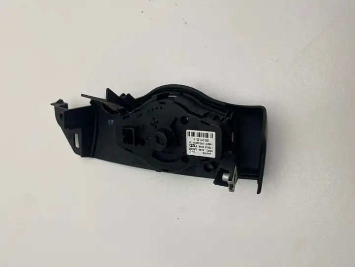 Audi A4 S4 B8 8K (2007 - 2011) 8T1858341B Включатель фонарей — фото 4
