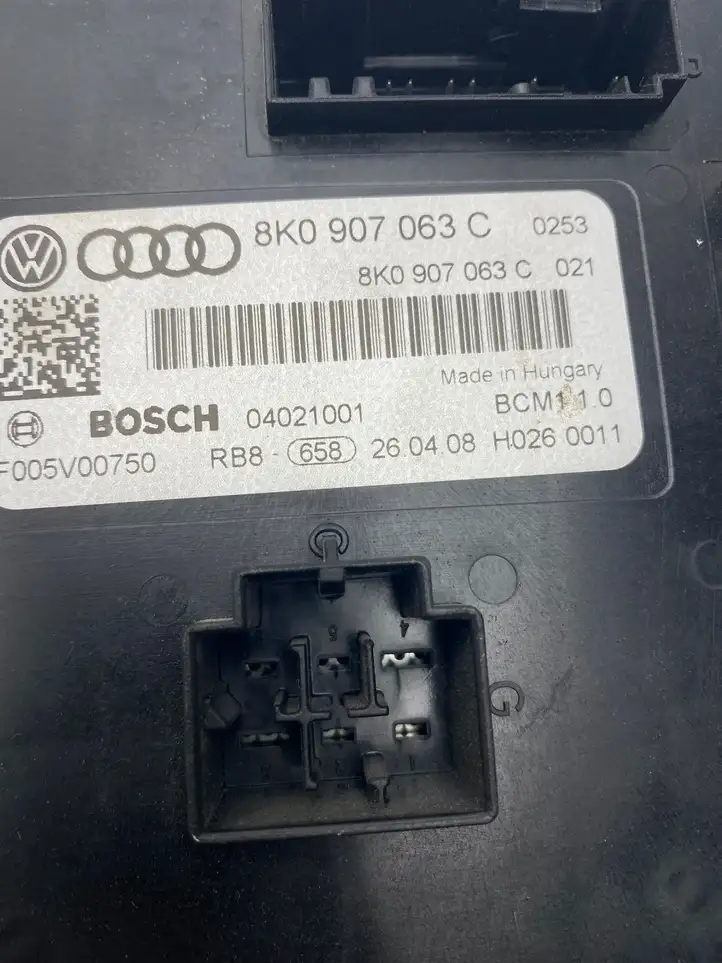 Audi A4 S4 B8 8K (2007 - 2011) 8K0907063C Модуль комфорта — фото 2
