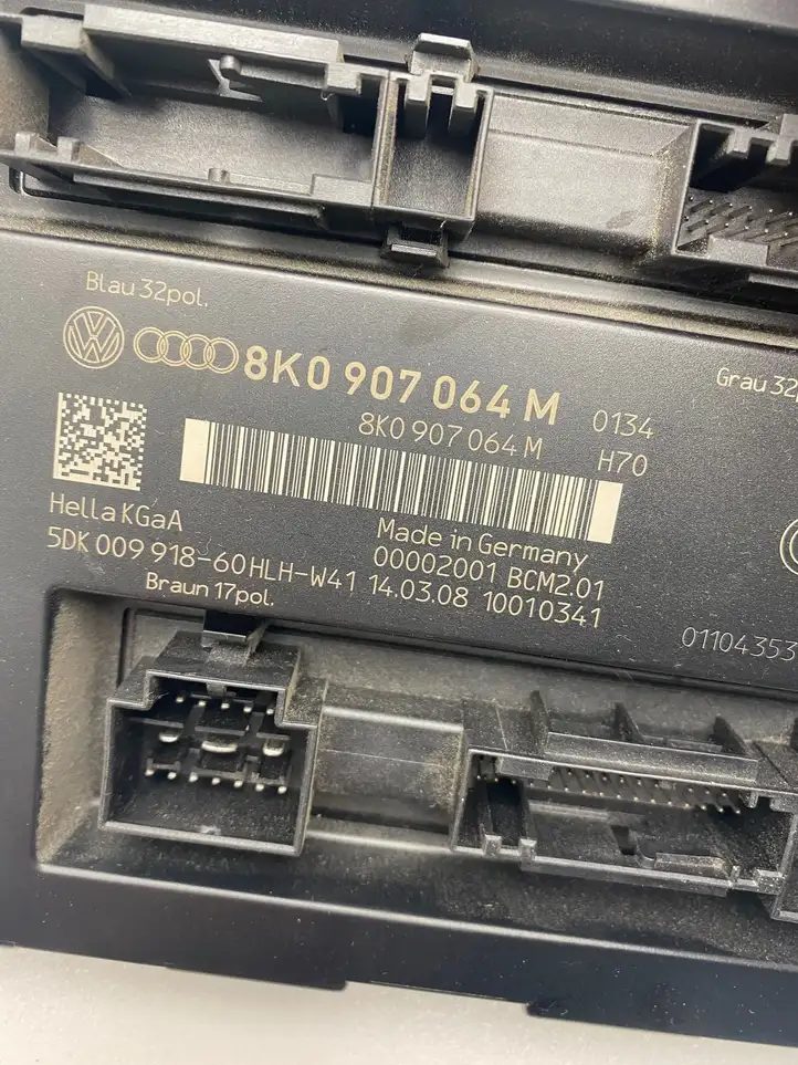 Audi A4 S4 B8 8K (2007 - 2011) 8K0907064M Модуль комфорта — фото 2