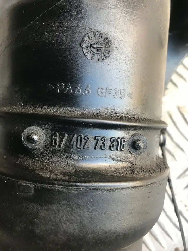 Audi A4 S4 B7 8E 8H (2004 - 2009) 06F115397F Кронштейн масляного фильтра — фото 6