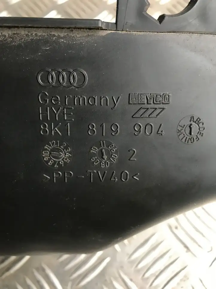 Audi A4 S4 B8 8K (2007 - 2011) 8K1819904 Пластиковый корпус — фото 2