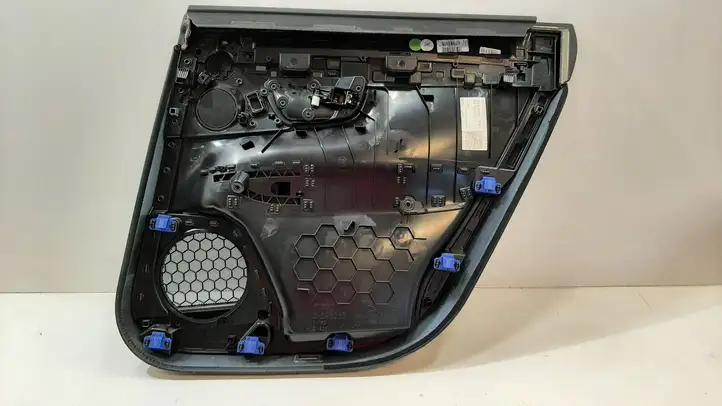 Volvo S90, V90 (2016 - 2020) 31393232 Обшивка задней двери — фото 5