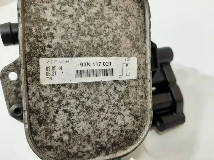 Volkswagen Golf VII (2013 - 2019) 03N117021 Кронштейн масляного фильтра — фото 2