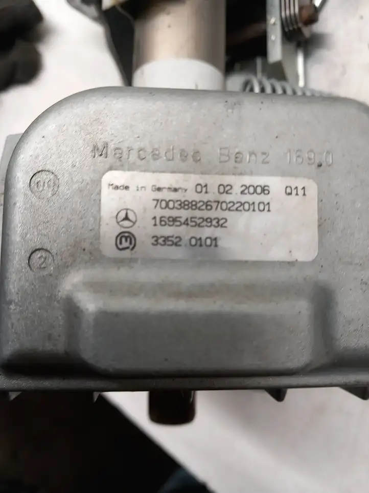 Mercedes-Benz A W169 (2004 - 2012) 700388267022 Блокиратор руля — фото 2