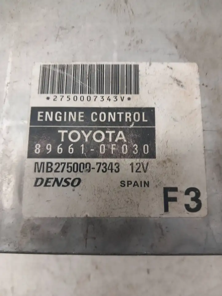Toyota Corolla Verso AR10 (2004 - 2009) 896610F030 Блок управления двигателем (ЭБУ) — фото 2