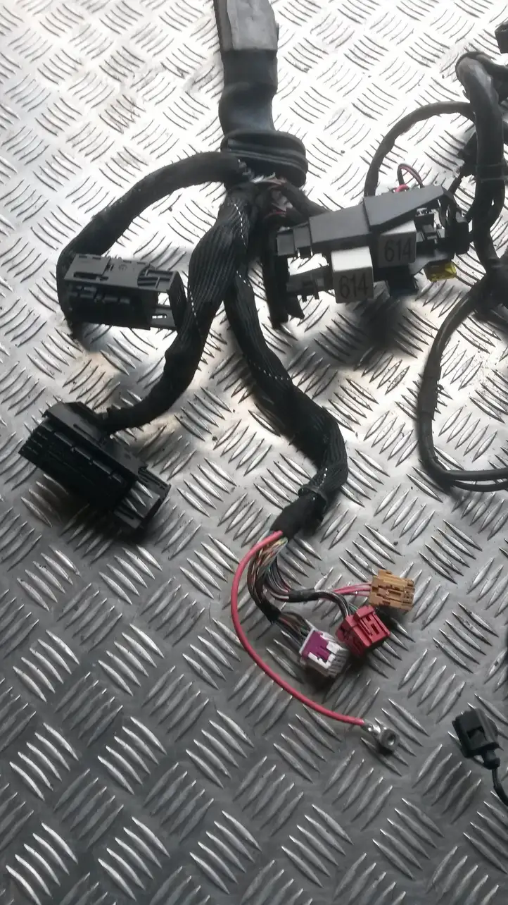 Audi A4 S4 B7 8E 8H (2004 - 2009) 8E2971072RR Проводка двигателя — фото 4